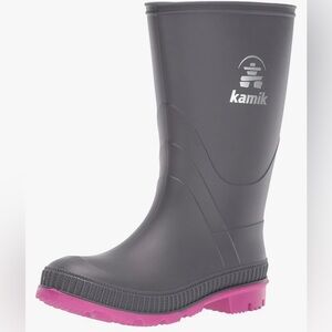 Kamik Charcoal and Fuchsia Waterproof Boots big girls size 6-NWT